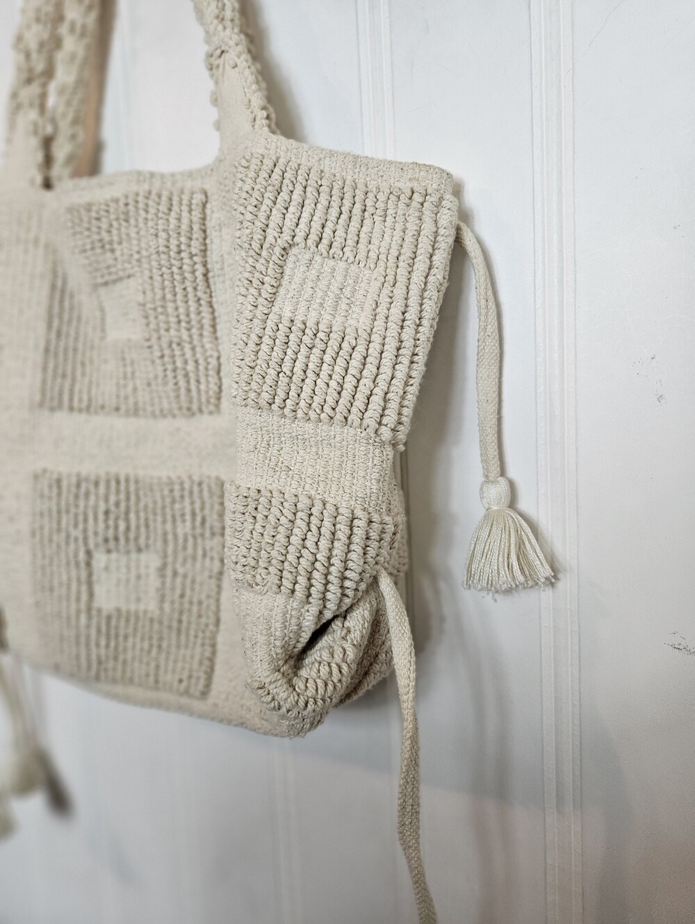 Lovestitch Tote OS Chunky Crochet Bubble Knit Tassel Beach Boho Cream Bag - Picture 3 of 15
